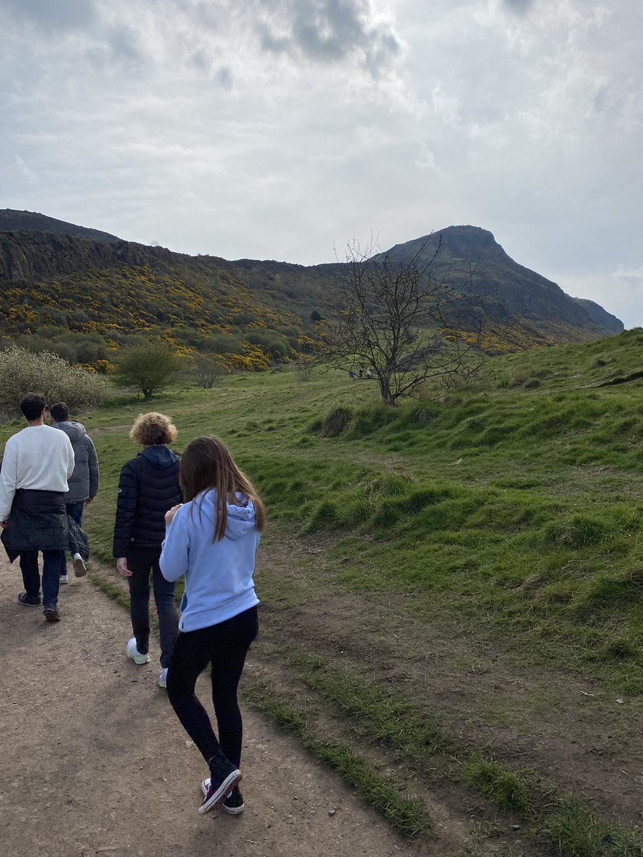 joannaseymour6's tweet photo. Enjoyed family time in Edinburgh, lots to see and do #gettingoutandabout #feelinglucky #familytime https://t.co/2bwsLezmX5