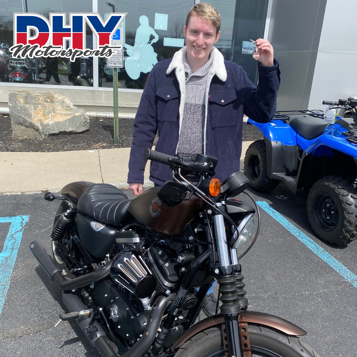Congratulations to Donald on his 2019 #HarleyDavidson #Iron883! We hope you love your new bike and thanks for choosing #DHYMotorsports as your dealership! #dhynj #mynewride

Sales Rep: Ernie Liparota | Ernie@dhy.com