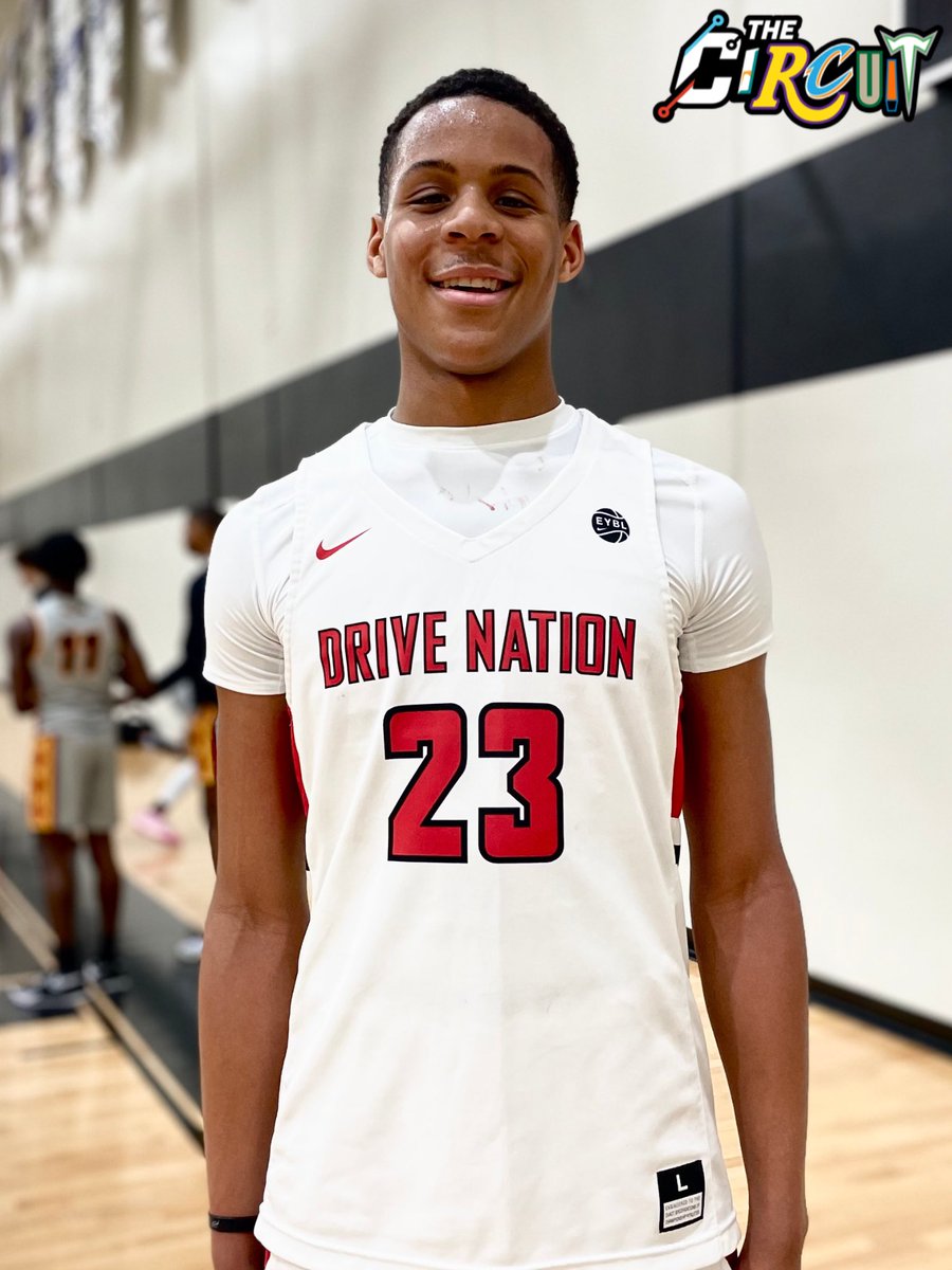 💎The Circuit: Duel In DFW Jewel💎
2026 6’4 CG Trent Perry

📝 Easily the bounciest athlete in the 2026 Class. Transition basketball’s dream slicing through defenders taking off from the line for the SLAM!

<a href="/TrentPerry2026/">trentperry4</a> <a href="/DriveNation_E15/">Drive Nation EYBL</a> @drivenationeybl <a href="/LSHS_BBall/">Lone Star Basketball</a> <a href="/TheCircuit/">The Circuit</a>
