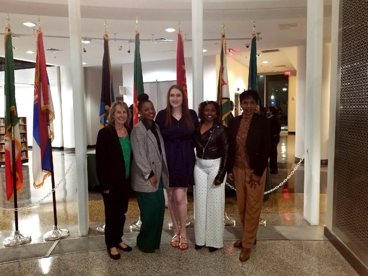 NSUSocialWrk's tweet photo. Please join us in congratulating our 2023 Outstanding Student Award recipients (Kayla Neely and Carly Marcus) and all of our 2023 graduates. We can’t wait to see what you all accomplish in the future! https://t.co/EigH9O7uo4