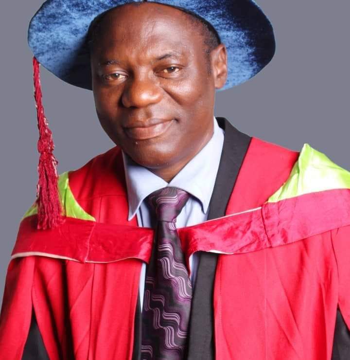 AfricaFactsZone's tweet photo. Nigeria's Dr. Samuel Olufemi Adeyemi is a Pharmacist, Lawyer, Veterinary Doctor and Chartered Accountant.

He has Bachelor's Degrees in Law, Pharmacy and Veterinary Medicine.

He has Master's Degrees in Pharmacy, Business Administration and Veterinary Medicine. He also has a PhD. https://t.co/5Pxao3mpfP