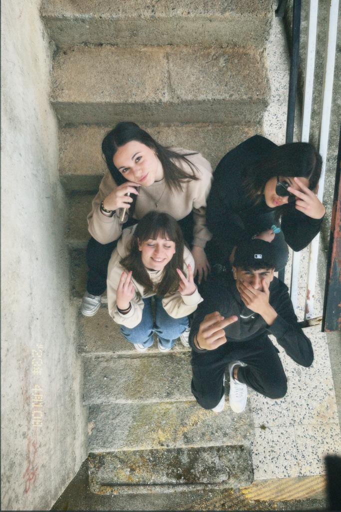 checcaas_'s tweet photo. pasquetta 2023 con i friends ;) https://t.co/dAoSguV7XB