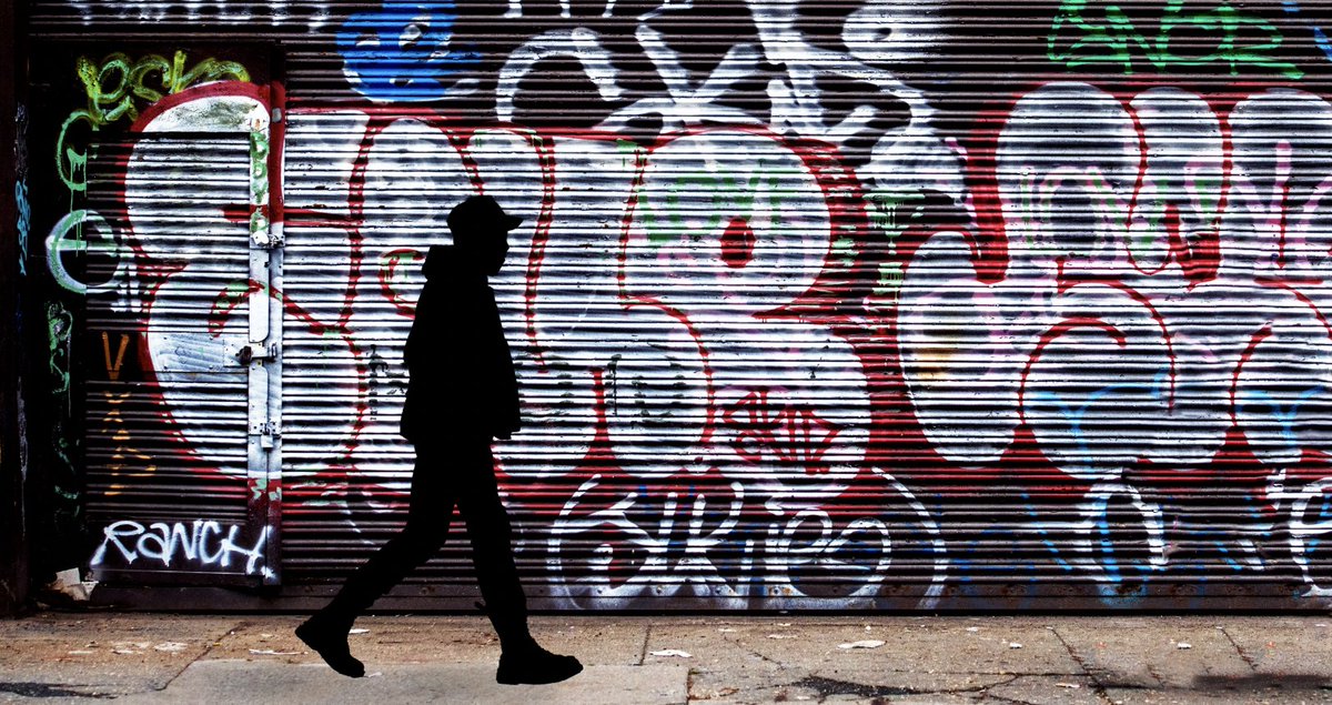 StudioBrooke's tweet photo. 🚨 Walk for me!  🚨

Thursday - 3pm
Downtown NYC at one of my favorite walls.

If you own any of my NFTs, bring your best street style to be featured in a STREET WALKERS - NFT NYC capsule collection.

Please lmk/comment if you're coming. 
More info below. 👇 https://t.co/LKmHdy7Vme