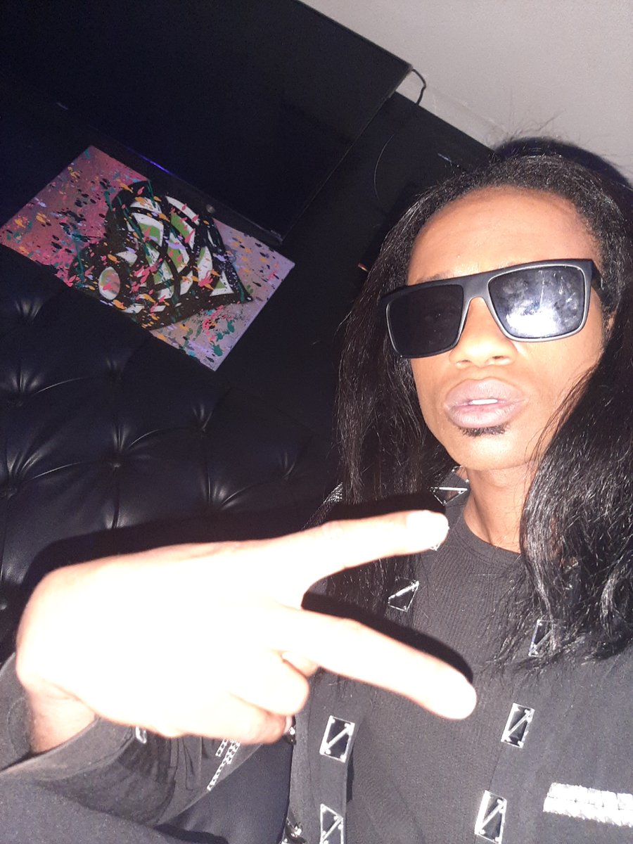 popstaraaron's tweet photo. Subscribe Now !! https://t.co/0FOl4jfssf ADD TO YOUR PLAYLIST NOW #aaronbrownmusic #stoned #performance #musicall #musictv #musicalyy #musically4 #happylife #sunrisemusic #musica #art #musician https://t.co/3TIXEhLcrk