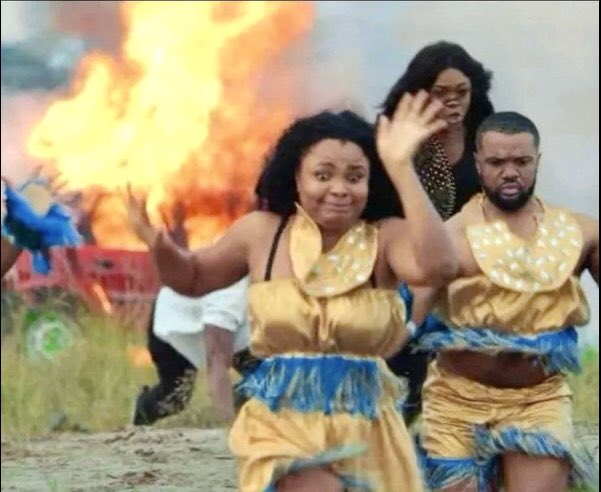 firstladyship's tweet image. Obidients, food is ready. Gather here. 🤣🤣