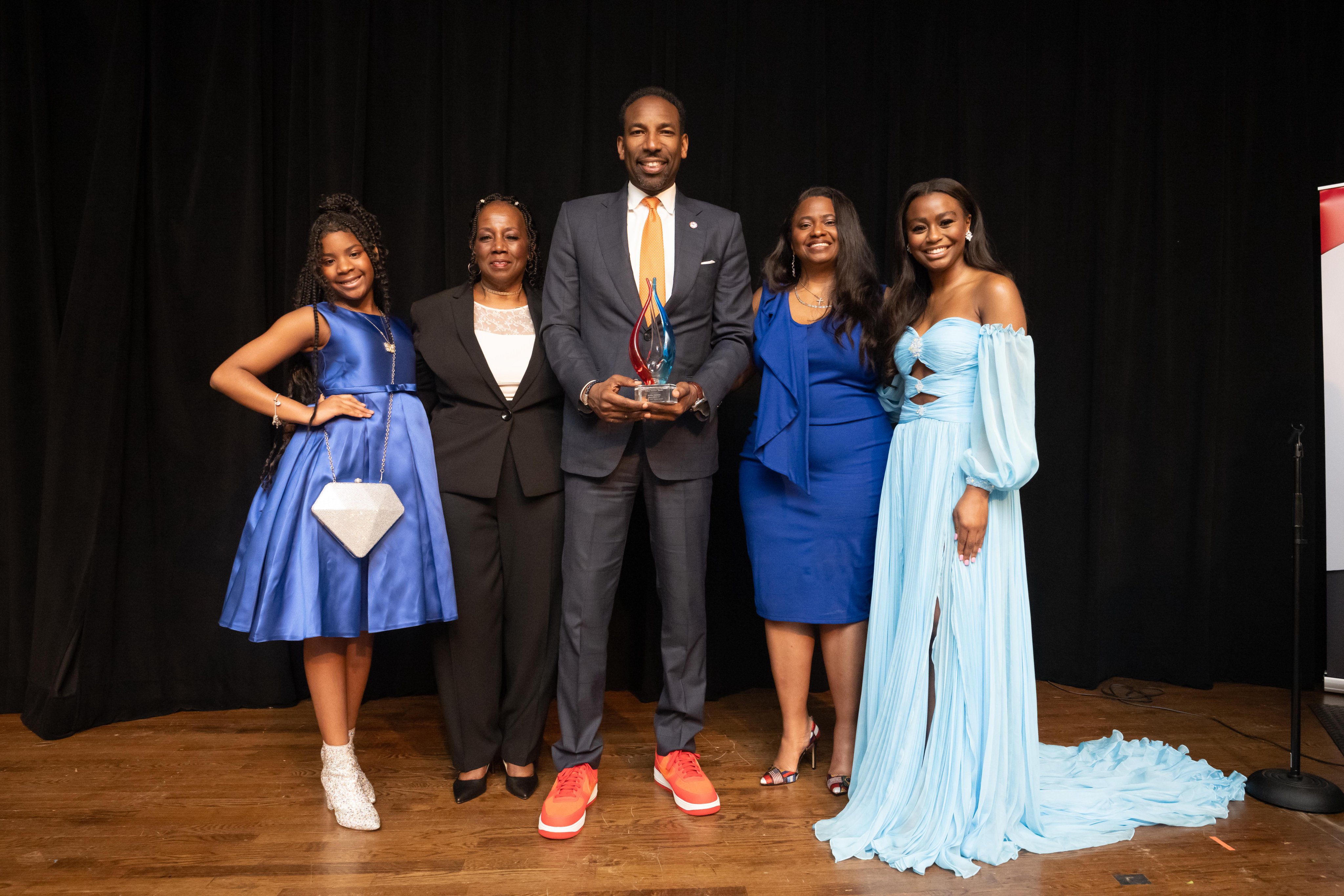 Andre Dickens (@andreforatlanta) / Twitter