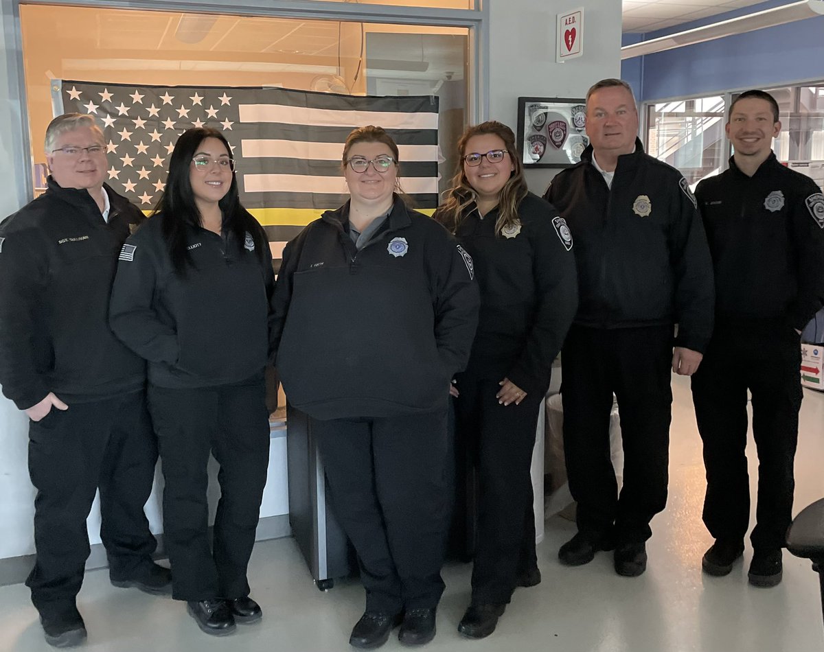 PlymouthSheriff's tweet photo. #NPSTW #911TREEOFLIFE #THANKYOU911
Thank you PCSD Communication Officers for the work you do everyday. But during NPSTW week we want to give you a special shout out for handling county-wide ambulance calls, fire mutual aid, Safety Assurance,K9,BCI so well. https://t.co/mSgnk07BXX