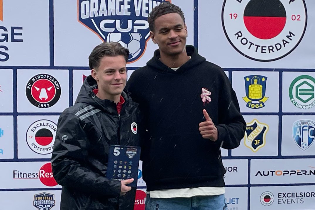 🏆 Jeugd: Excelsior onder 15 eindigde als vijfde tijdens het toernooi om de Orange Veins Cup op Woudestein. Red Bull Leipzig won het internationale toernooi.

⚫️🔴 #excjeugd #samensterk