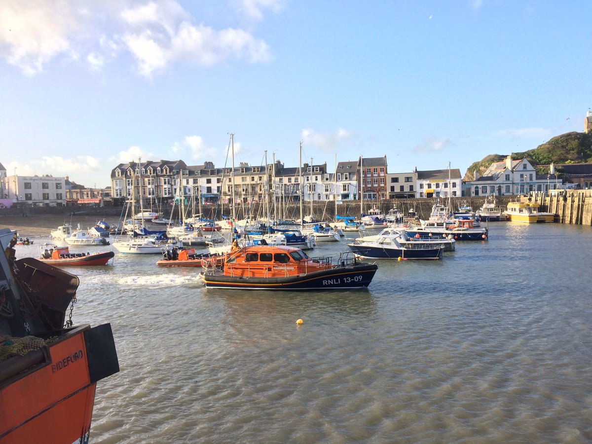 We were tasked at 18:32 this evening to a paddle boarder who had appeared to be in difficulties and launched the lifeboat at 18:47 and went to Shag Point near Lee Bay where he was last seen and did a shoreline search. Thankfully, the boarder was seen safe on dry land.