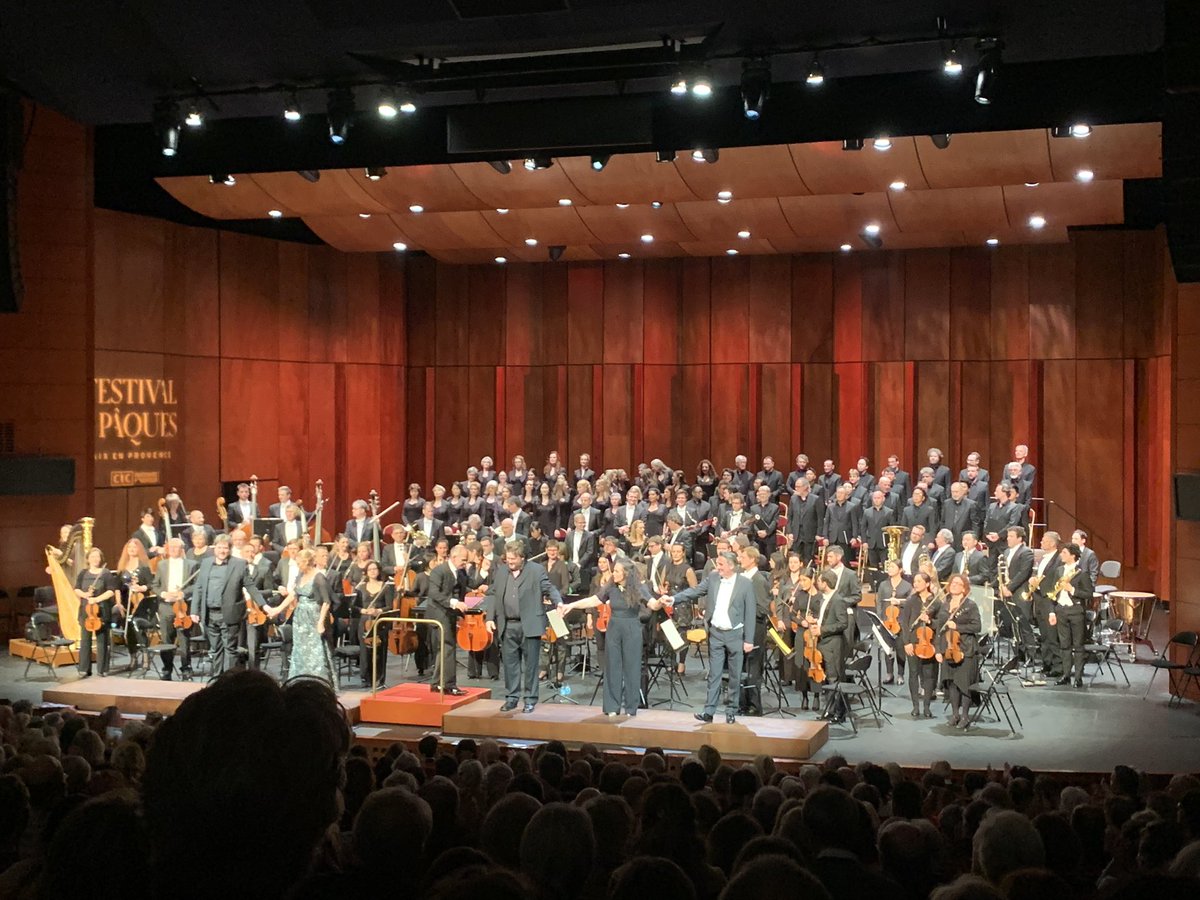 Merci merci merci🙏🏻🙏🏻 @fxrroth pour ce vaisseau fantôme de #wagner au @FestivalPaques avec le @guerzenichorch et l’incroyable chœur du @operkoeln et merci #dominiquebluzet et @RCapucon pour cette programmation 💖