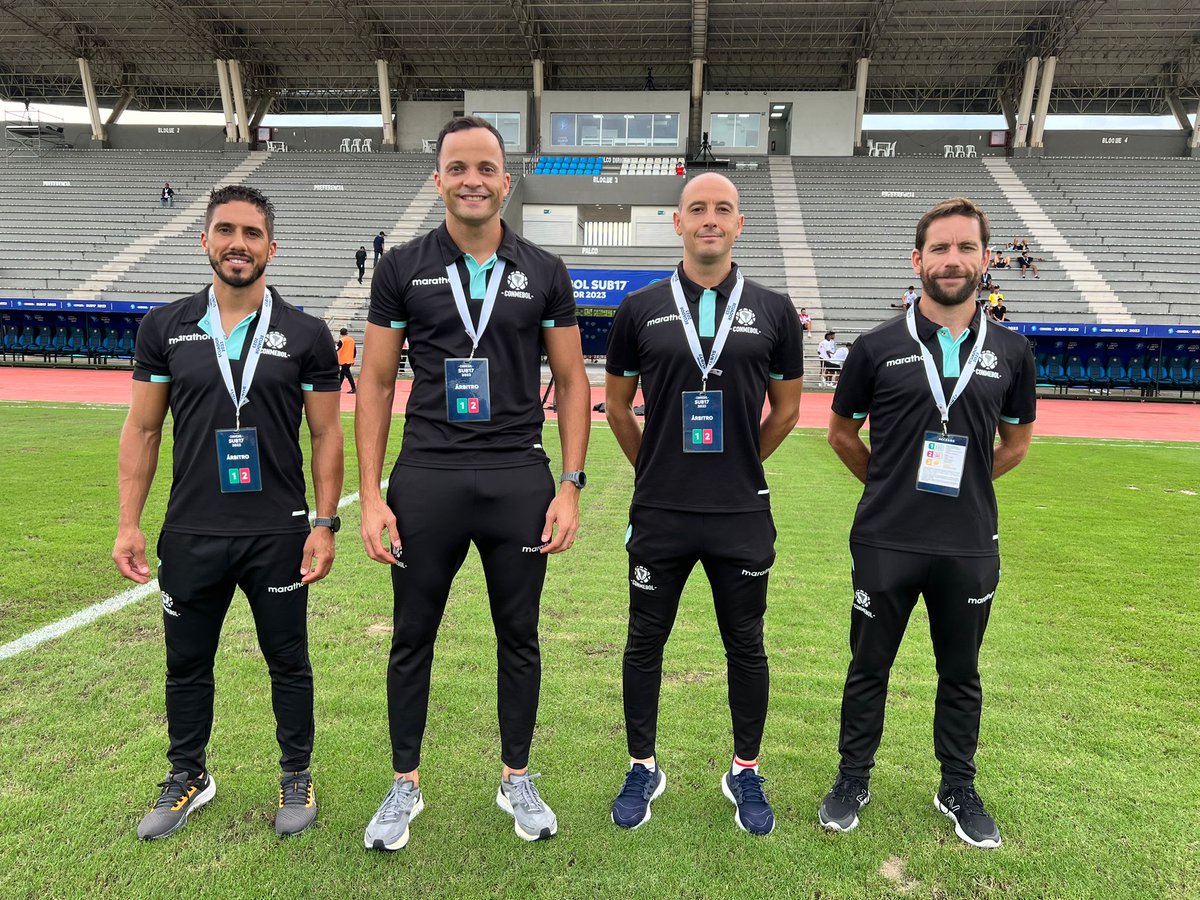 arbitraje_auf's tweet photo. 🟨🟥 Los árbitros 🇺🇾 Javier Burgos, Pablo Llarena y Santiago Fernández, son parte del @CONMEBOL SUB17 de selecciones que se disputa en Ecuador.

¡Éxitos! https://t.co/eF1snBhwVt