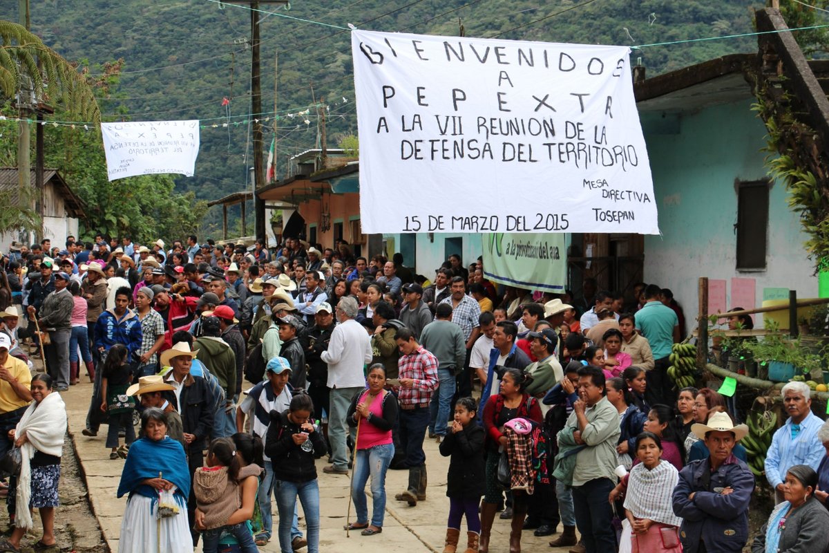 Cuentan en Voces de la Tierra que las estrategias eran pensadas y propuestas; en las asambleas surgían los acuerdos que luego tomaban forma de acciones específicas. Se trata del Consejo <a href="/TiyatTlali/">Consejo Tiyat Tlali</a> una lucha centenaria narrada por <a href="/nextlicoyotl/">nextlicoyotl</a> 👇bit.ly/3GvBmSW