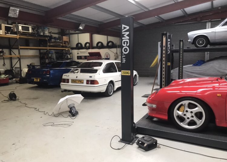 Anything that takes your fancy this Easter Monday! 🤔
-
Yes the 993 Turbo S is RHD 👀
-
<a href="/ClassicCarWkly/">Classic Car Weekly</a>