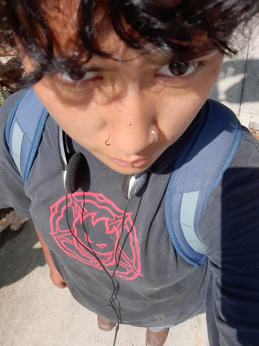 Spring 2023 Intern Highlights 

Meet Aralyn! She is a second year undergrad majoring in environmental management of agriculture and natural resources. Aralyn is currently in her second semester on the farm and love how  the amazing crew shares knowledge, and gets along!