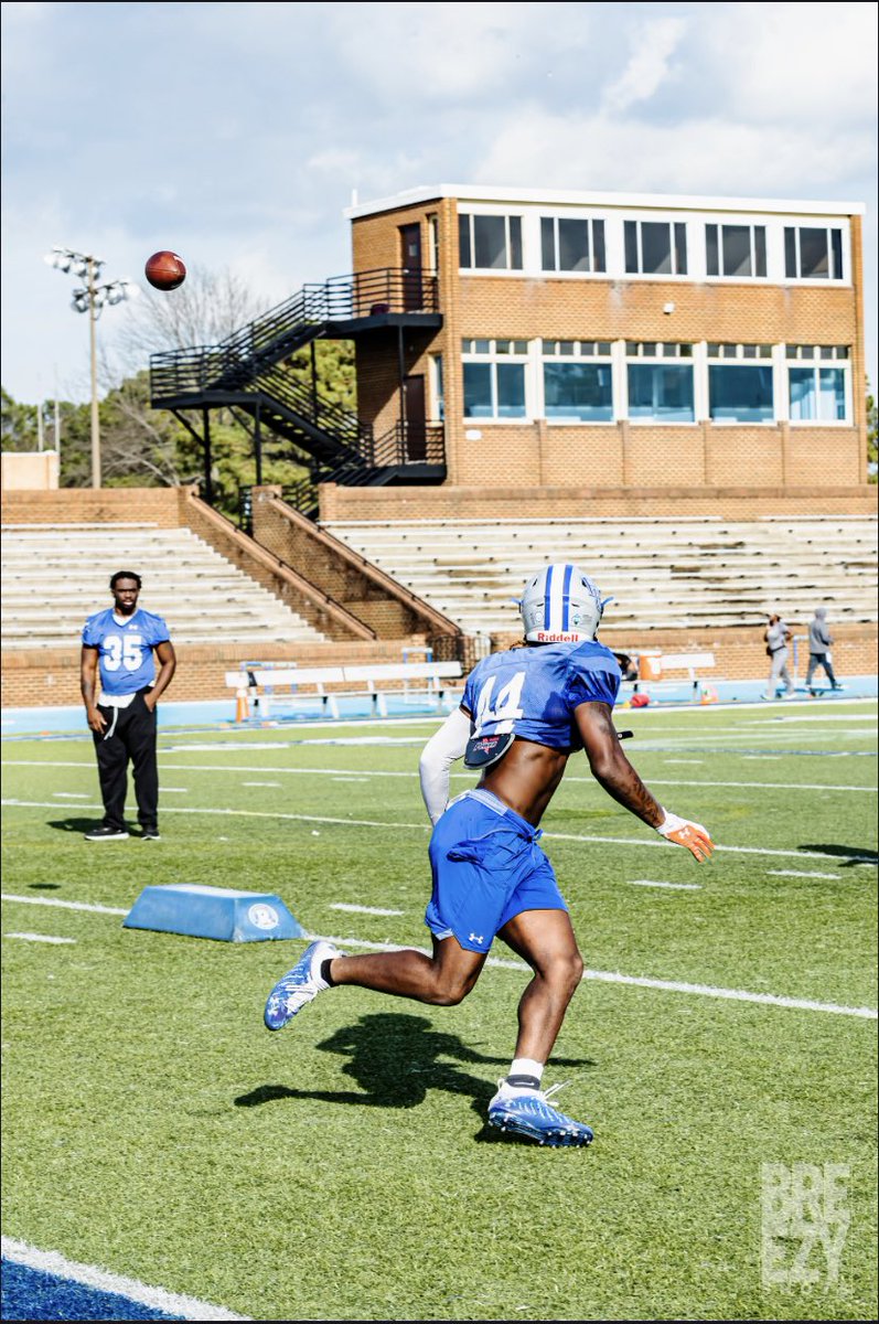 𝒬𝓊𝑒𝓃𝓉𝒾𝓃 🦦𝒿𝑜𝒽𝓃𝓈𝑜𝓃 tweet media