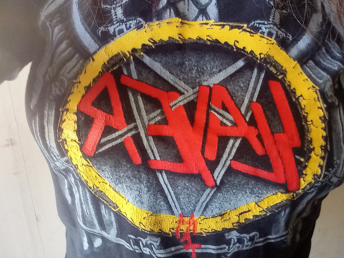 This shirt gets me so much dick.