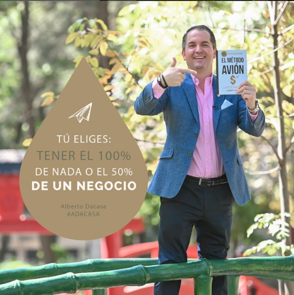 MetodoAvion's tweet photo. Habrá ocasiones en las que no dispongas del capital suficiente para cubrir la totalidad de tu negocio, tienes dos opciones:

Renunciar a tu negocio o recurrir a un socio capitalista que aporte su dinero a cambio de un porcentaje del negocio.

¡Tú decides!

#MétodoAvión  #ADACASA https://t.co/aXigxtRexn