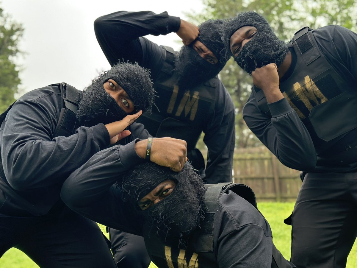 theHOUFF©️ tweet media