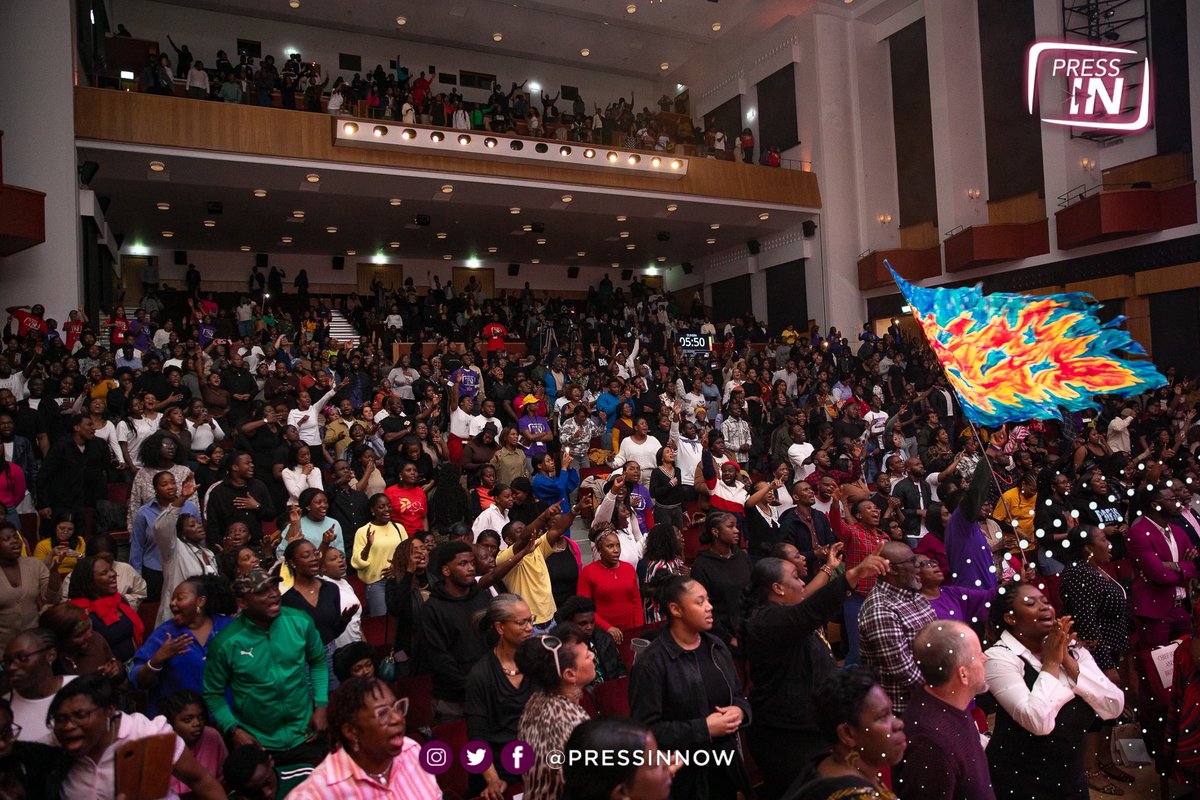 pressinnow's tweet image. You deserve the glory and the honour Lord. Thank you Lord for the opportunity to experience you 

#BackToBethel #PressinNow #PressIn