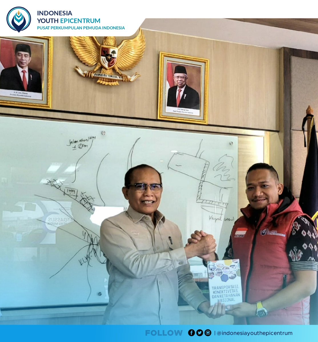 IYepicentrum's tweet photo. Audiensi Indonesia Youth Epicentrum dengan Kementerian Perhubungan RI . Pada Kesempatan ini Menteri Perhubungan RI @budikaryas diwakili oleh Staf Khusus Bapak Abdul Hamid Dipo Pramono

 #affirmations #Indonesiayouthepicentrum #Indonesiamaju #perhubungan #happy #ilhamfadli #jokowi https://t.co/j35PW7oVaH