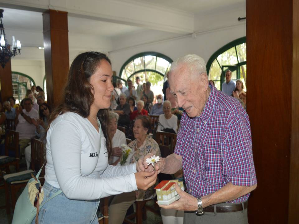 Centro Vasco Caracas tweet media