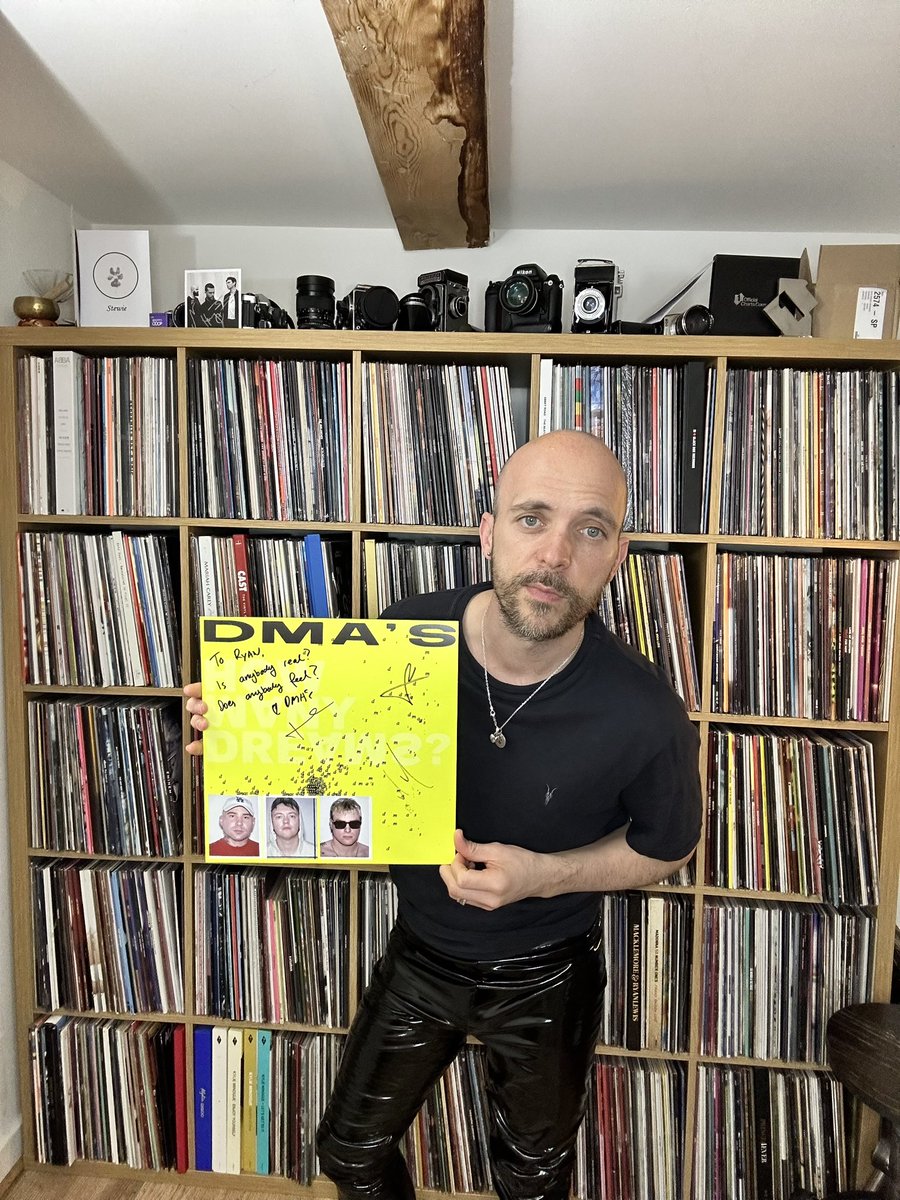 SinclairNeale's tweet image. DMAs ‘How Many Dreams’ one of the most consistently brilliant bands. Another brilliant album @dmasmusic #dmas #NewMusic #recordcollection