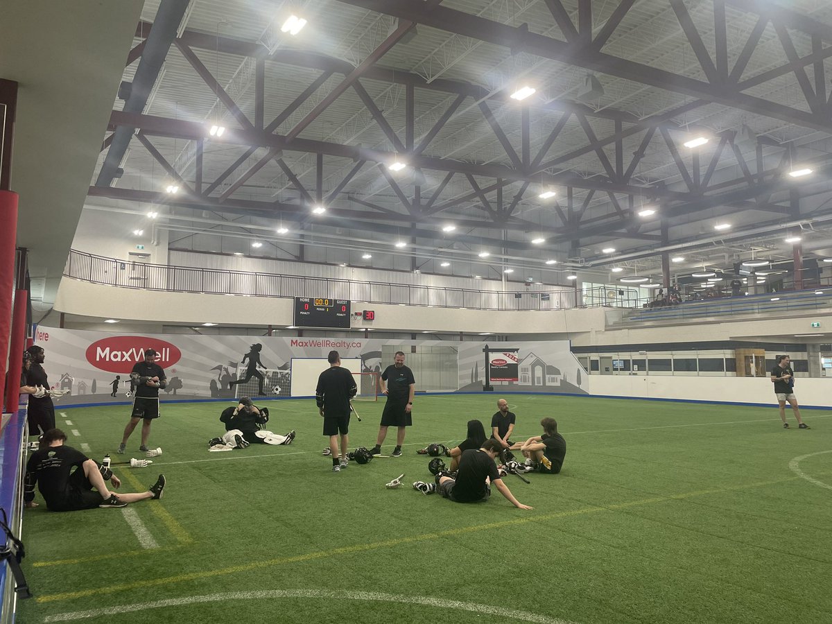 EdmMastersLax's tweet photo. We hope everyone had a wonderful long weekend!
Shout out to all the amazing members who made it our for the 2-hour fun Shinny run last night!
You were all troopers for going the distance! It was an absolute blast!
🥳🥳

#emll #yeg #coedleague #masterslax #masters #lacrosse #coed https://t.co/TyNMOpU2Kv