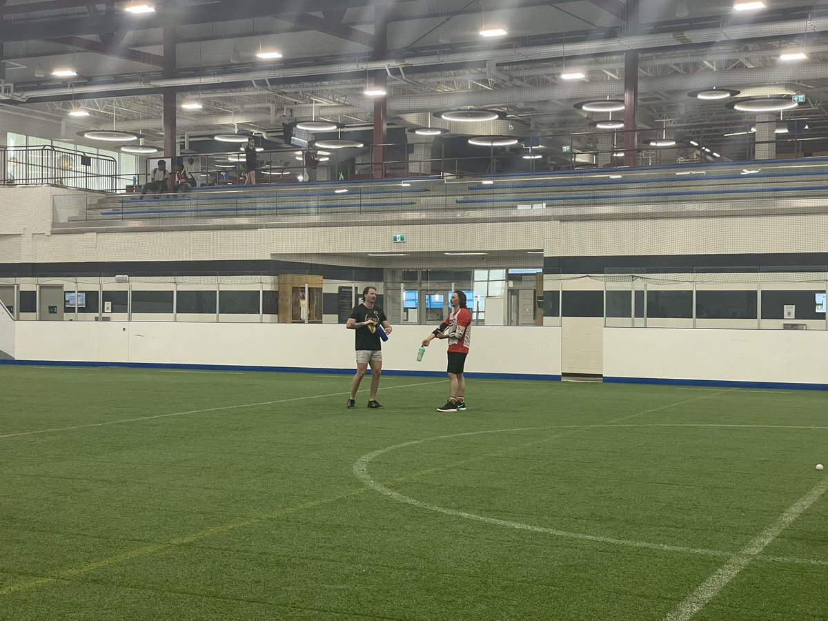 EdmMastersLax's tweet photo. We hope everyone had a wonderful long weekend!
Shout out to all the amazing members who made it our for the 2-hour fun Shinny run last night!
You were all troopers for going the distance! It was an absolute blast!
🥳🥳

#emll #yeg #coedleague #masterslax #masters #lacrosse #coed https://t.co/TyNMOpU2Kv