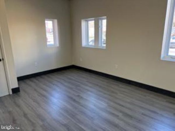 srccpaart's tweet photo. We are still looking for a few more people to come on as Founders & we'll begin to bring on Members soon! Anyone who wants to see the space, let us know. We can arrange to meet up there for you to check it out.
#SRCC #newlocation #NewLocationAlert #art #music #photography https://t.co/5ITq1W5vib
