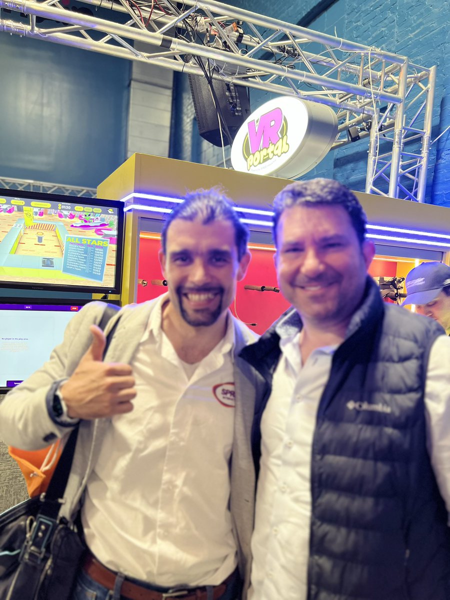 Greg Kahn tweet media