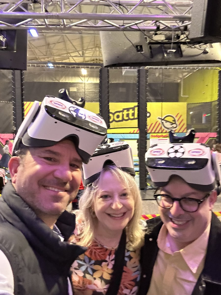 Greg Kahn tweet media