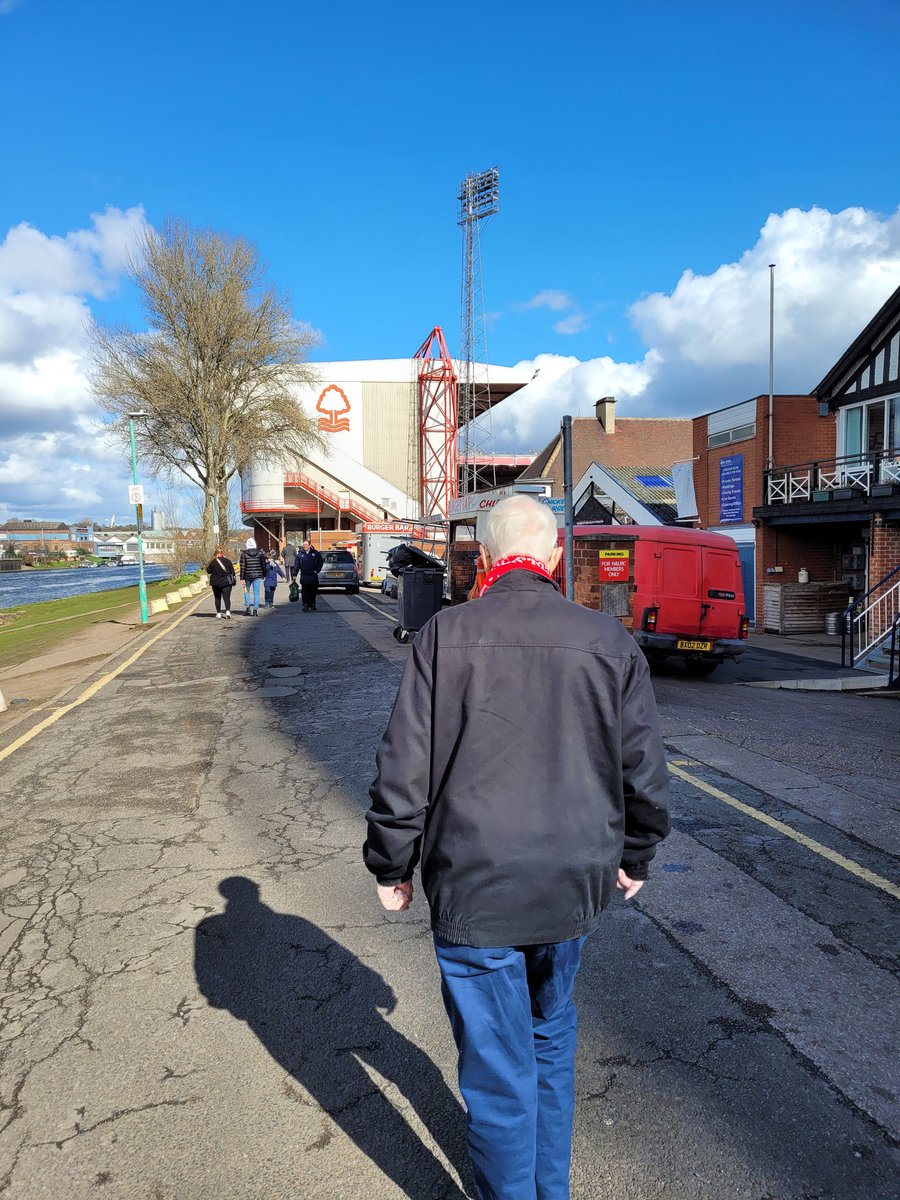You never imagine there will be a last time watching Forest with your dad but this was it, March 2022. 23 years sitting next to him as season ticket holders. So glad he got to follow us in the Premiership again despite not being well enough to go, always and forever #NFFC RIP Dad