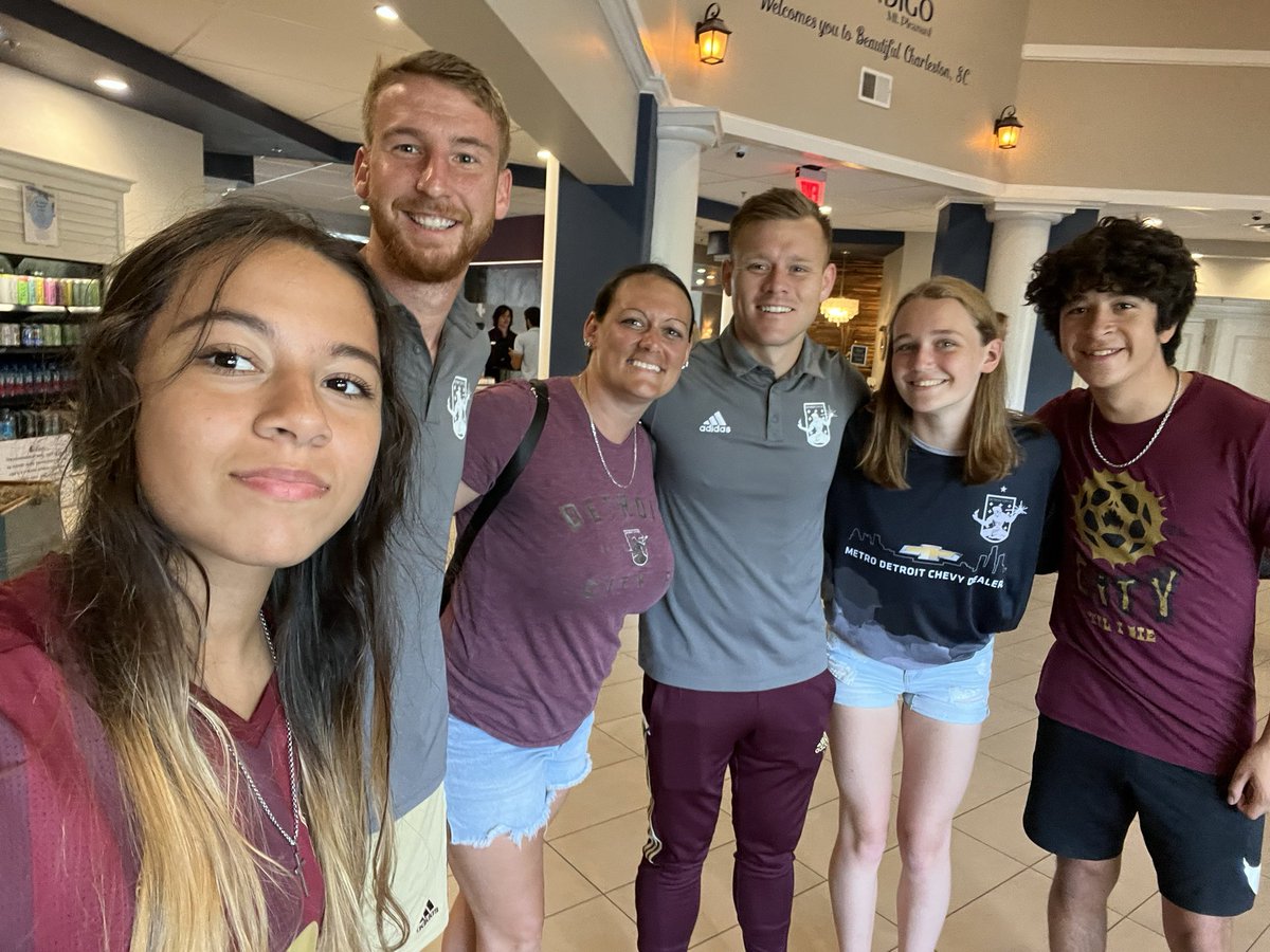 d_rice513's tweet photo. 5. 6. Bicycle kicks! 7. 8. We got Nate! Happy birthday @ConnorRutz Hope you have a great day!! @DetroitCityFC @NGSDetroit @nstein_15 @TMM37 @jrice2358 #DCTID https://t.co/gz0j8WcOX0