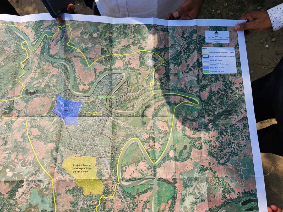 Dipayan_Silchar's tweet photo. Visited Trenching Ground along with Mrs Kavitha Padmanabhan Commissioner, #Urban_Development to take account of the status. 
Also discussed on the matter of construction of an #underground_Sewer_Network for Silchar which will be the first of its kind in entire Assam. https://t.co/oLuZOr1kYk