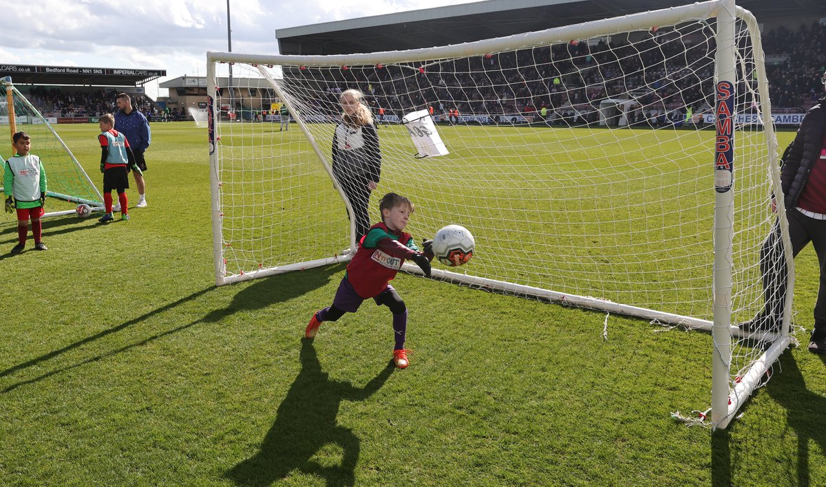 📸Thank you to those teams who took part in the <a href="/IN_n_OUTcentres/">IN'n'OUT Autocentres</a> Autocentres Cup yesterday. Please email tickets@ntfc.co.uk to arrange for any team, group or school to take penalties on the pitch at a future game.
#Together | #ntfc | #ShoeArmy 👞