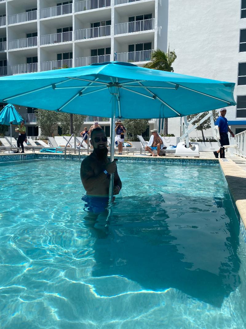 Burkee212's tweet photo. I’m a finalist in Margaritaville Hollywood Beach Resort ’s Story Contest. Help me rally votes: https://t.co/XVJdfQS09W @Mville_HBR https://t.co/VVrv9K83AS