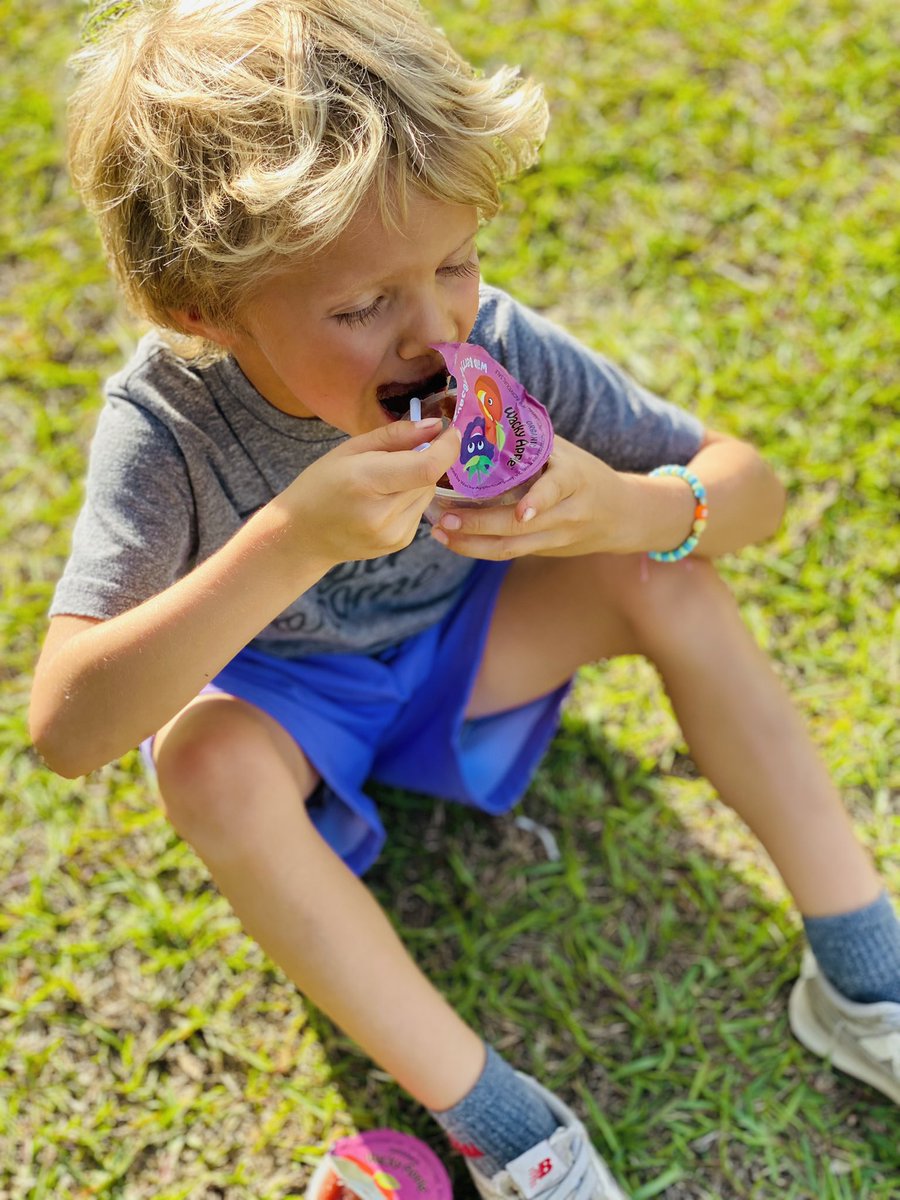WackyApple's tweet photo. Today is a great day to smile and be happy 😁! 

#applesaucelover #applesauce #berries #organickids https://t.co/zzhdeCaY97