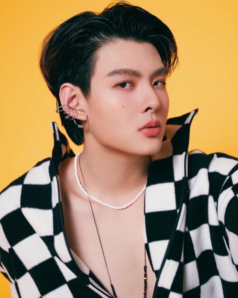 #อรุณสวัสดิ์เซ้นต์ซุป 🌞
<a href="/Saint_sup/">Saintsup 🎬</a>  "ขอให้เป็นวันที่ดี  ราบรื่น มีความสุข แข็งแรง" ❤️คิดถึงไม่ว่าจะอยู่ที่ไหนทำอะไรก็ขอให้ราบรื่นพี่เชนกลับจากงานมีตแล้วคาดว่าใกล้จะเริ่มลุยงานใหม่แล้วทั้งของน้องจ๋าเองและงานบริษัทที่จะเปิดกล้องเป็นกำลังใจให้เสมอ
NiceDay​ Saint
#Saint_sup #MingEr