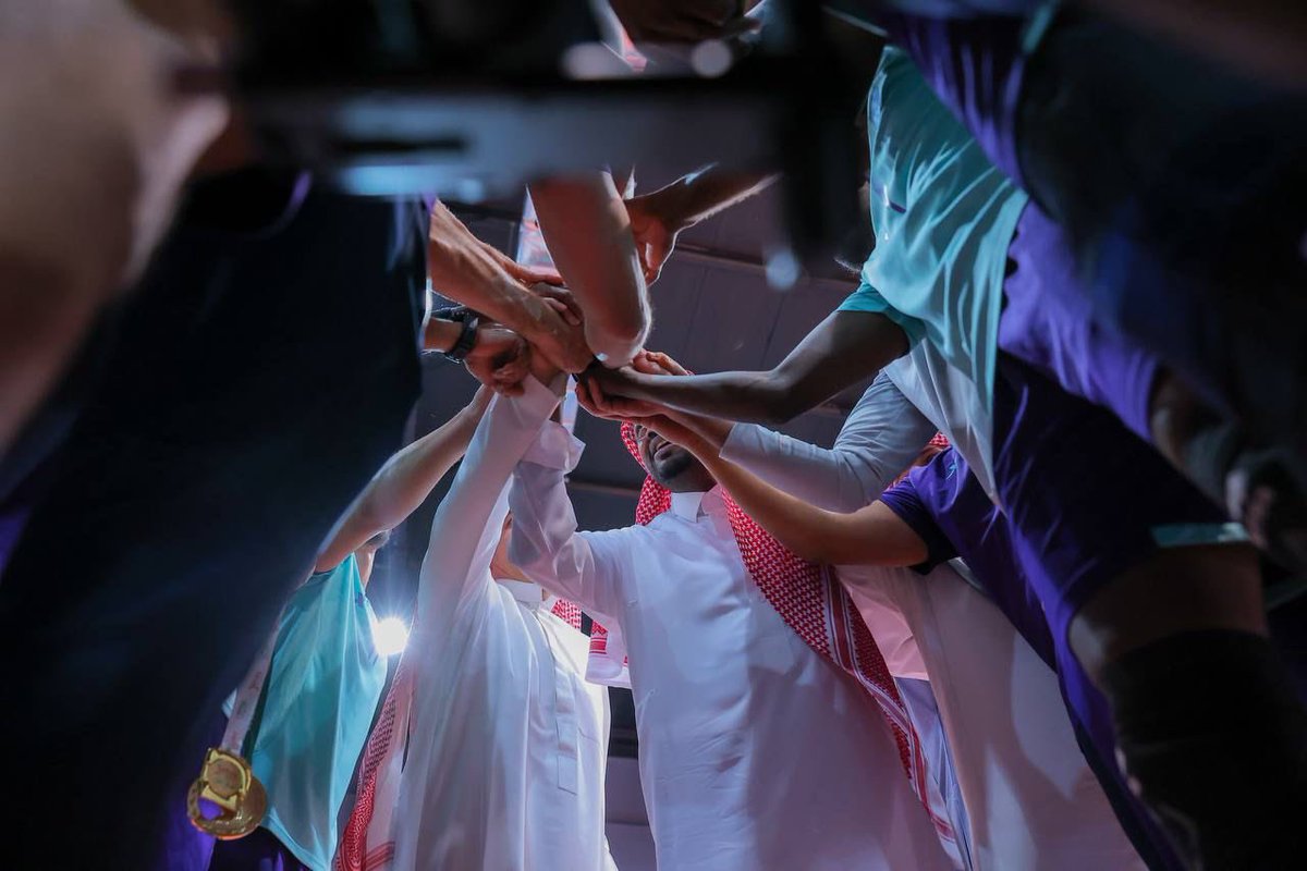 #الاهلي دائماً .. معدنه ذهب 🏆🥇

#دوري_جاهز_للكرة_الطائرة 
#الاهلي_قرية_أولومبية