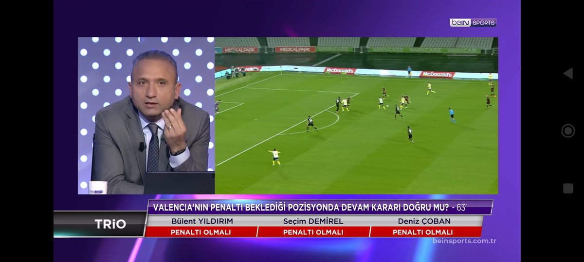 Soran olursa hakemler Fenerbahçe'yi tutuyor dersiniz yine VAR emek hırsızlığı peşinde #fenerinmacivar 
#FKGvsFB
