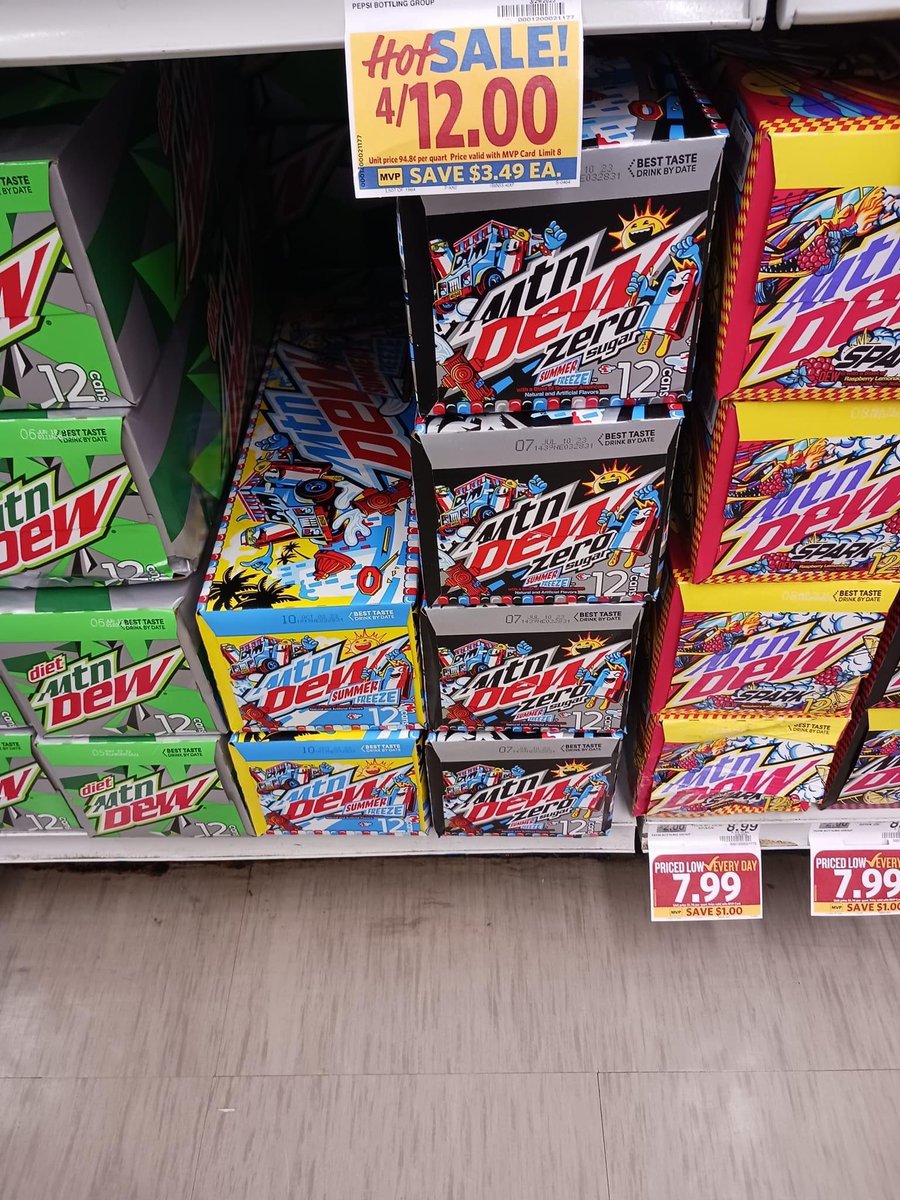 TeamSupernovaFB's tweet image. Speaking of spots, Summer Freeze has been spotted in Tennessee already!! 

Have you found it? If not it will be rolling out soon! I am so excited for this one.

What about you? ⬇️⬇️

for more: discord.gg/dew

#summer #freeze #bombpop