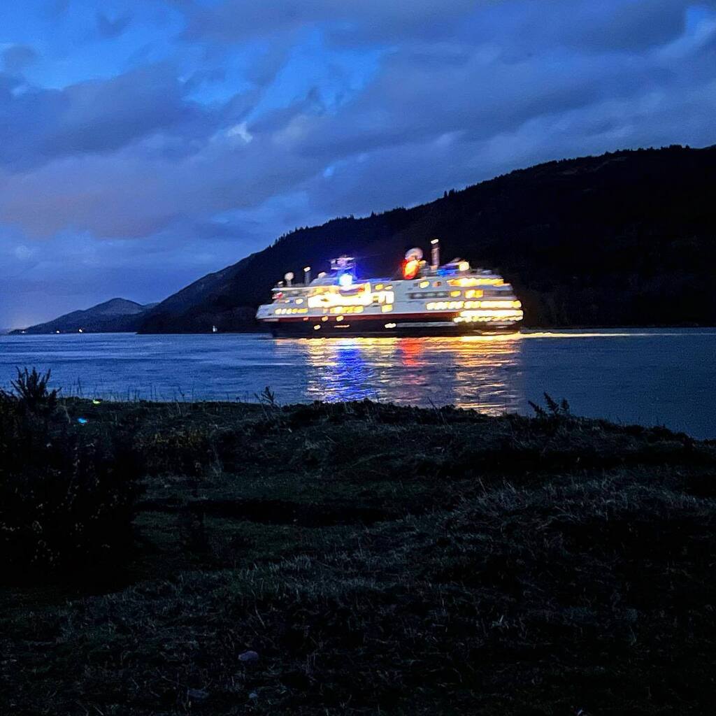 corranlight's tweet image. MV Spitsbergen on her way back to Fort William.  Could have done with a ride..given the issues with #corranferry 
.
#mvspitzbergen @hurtigrutenexpeditions instagr.am/p/Cq3ueFUt0Zx/