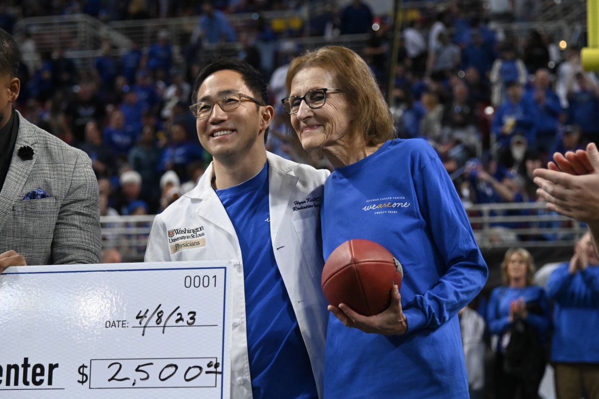 SitemanCenter's tweet photo. We were proud to partner with the @XFLBattlehawks to sponsor the only Cancer Awareness Game in the XFL, which was fitting because the Battlehawks also won the first OT game in XFL history! Thank you for the $2,500 donation and for a great day of cancer awareness! https://t.co/s4QRrd28ud