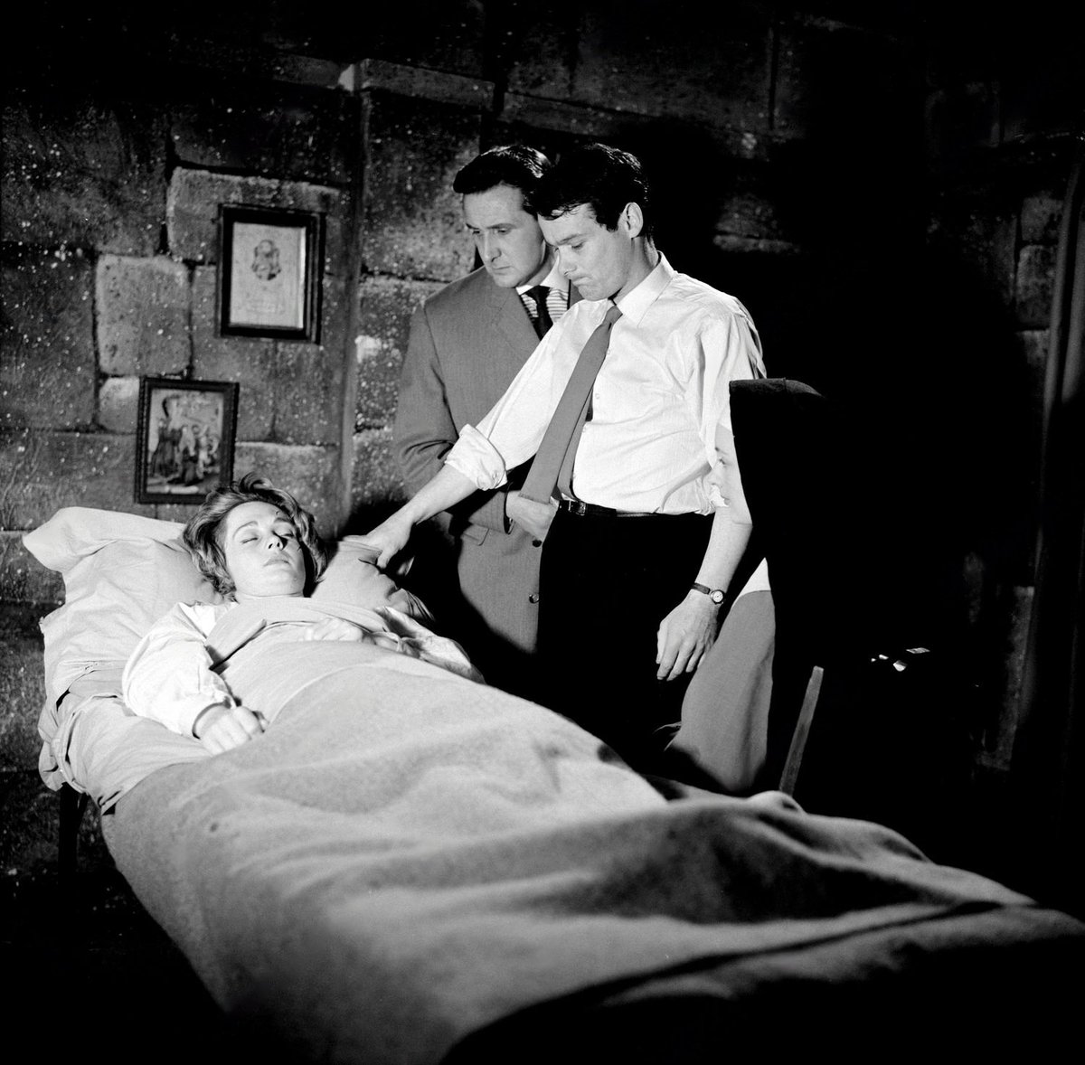 Remembering Actor/Writer Jon Rollason who would've turned 92 this April.

His role as Dr Martin King in Season 2 of #TheAvengers, marked Rollason's first major prime-time TV appearance.

Rollason's casting proved the show could continue without the original lead. He set the trend