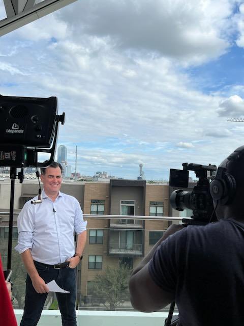 Franchising411's tweet photo. .@matthewhaller live from Dallas for the #OpenforOpportunity Roadshow, sharing how Texas is projected to be the #1 state for franchising in the U.S. in 2023 and the countless contributions of these local businesses to the people and communities they serve. https://t.co/QAQEfej6ID