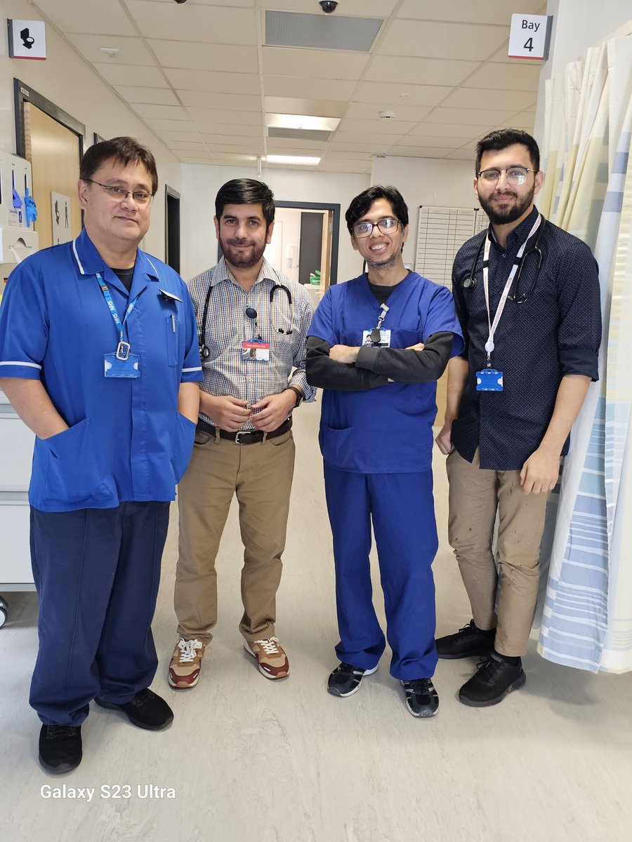 abdulazizaqa's tweet image. Weekend in our brand new SDEC.
You can smell the fragrance of the new building 😁 
Thank you my wonderful colleagues; @mujeebmakki, Sayed Bukhari and Henry for the wonderful support.