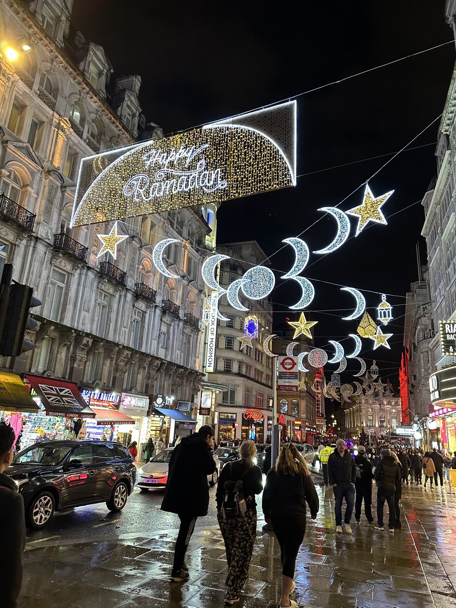 Finally saw the #RamadanLights in central London