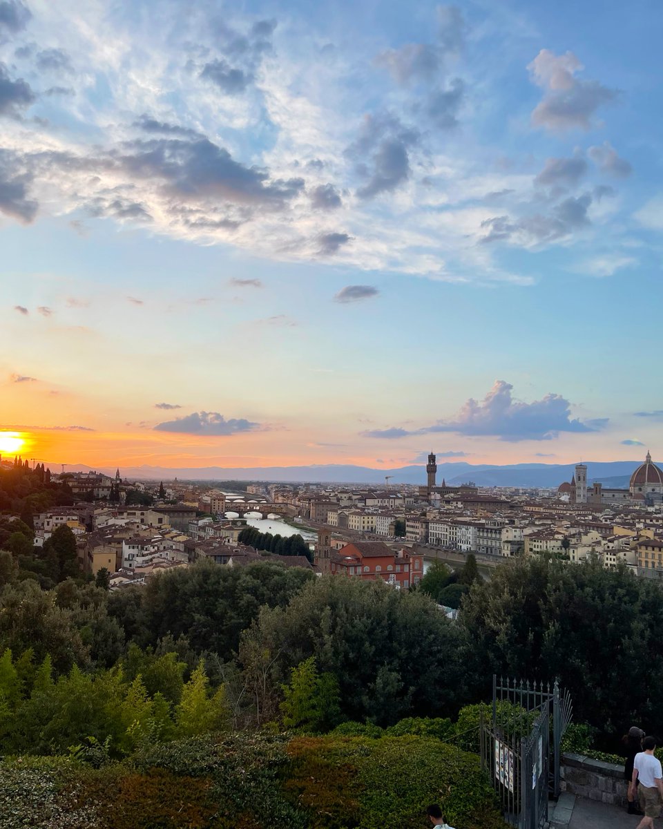 miramanoli's tweet photo. I know there’s so much more to see but damn I just wanna be back in Florence https://t.co/deLXI8Lifo