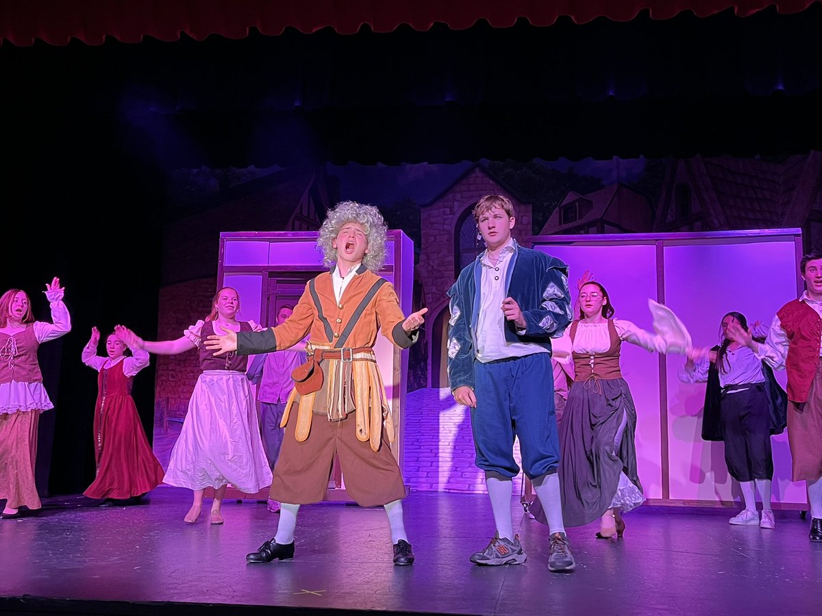 HGPTheater's tweet photo. Dress rehearsal #1 is in the books! Don’t miss your chance to see SOMETHING ROTTEN, opening this Thursday! https://t.co/xCxm5pY1T4 https://t.co/aTZ8q7pcnV