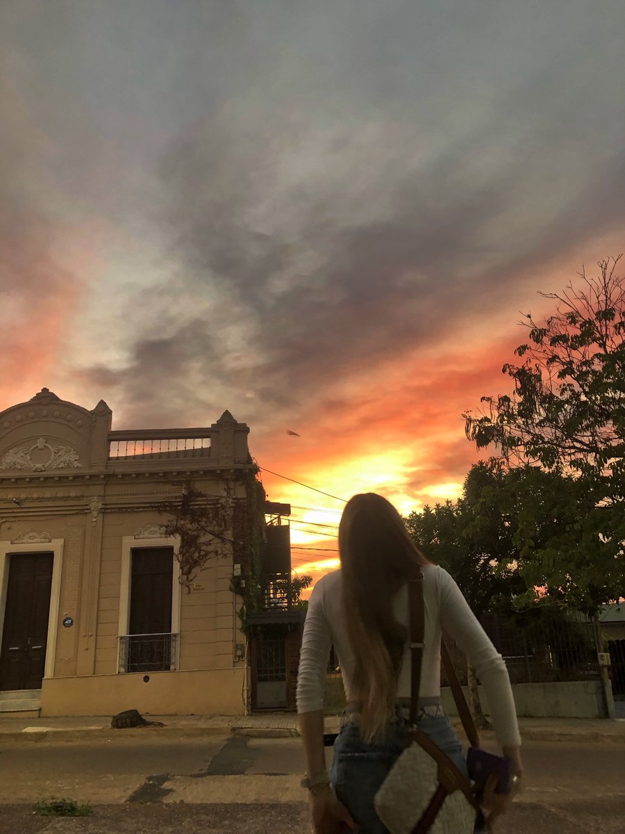 aguusleaal's tweet photo. te amo con el alma, porque el alma nunca muere.🧡 https://t.co/80h4oJQeGE
